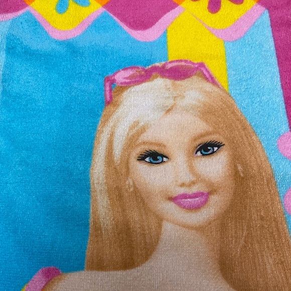 Mattel Barbie Beach Towel 30 X 60 NWT VINTAGE 2002 - Picture 9 of 11